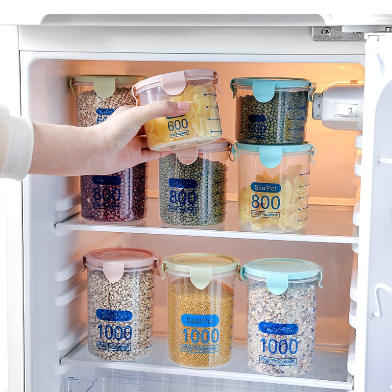 Three Colors 600-1000 ml  Kitchen Storage Box
