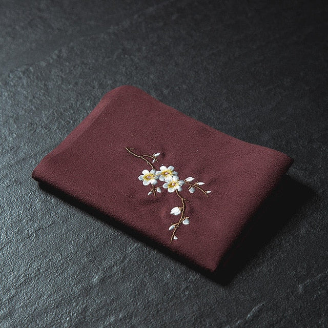 Vintage Embroidered Tea Napkins Cloth