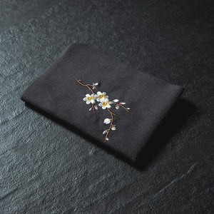 Vintage Embroidered Tea Napkins Cloth