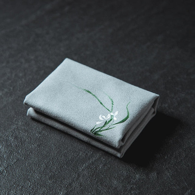 Vintage Embroidered Tea Napkins Cloth